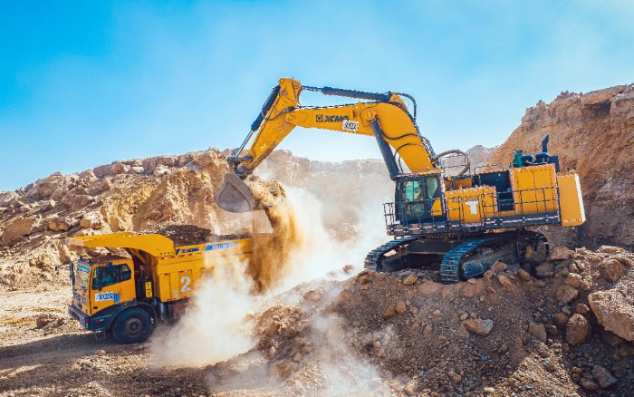 超百台交付！emc易倍XG130矿卡再造示范矿区