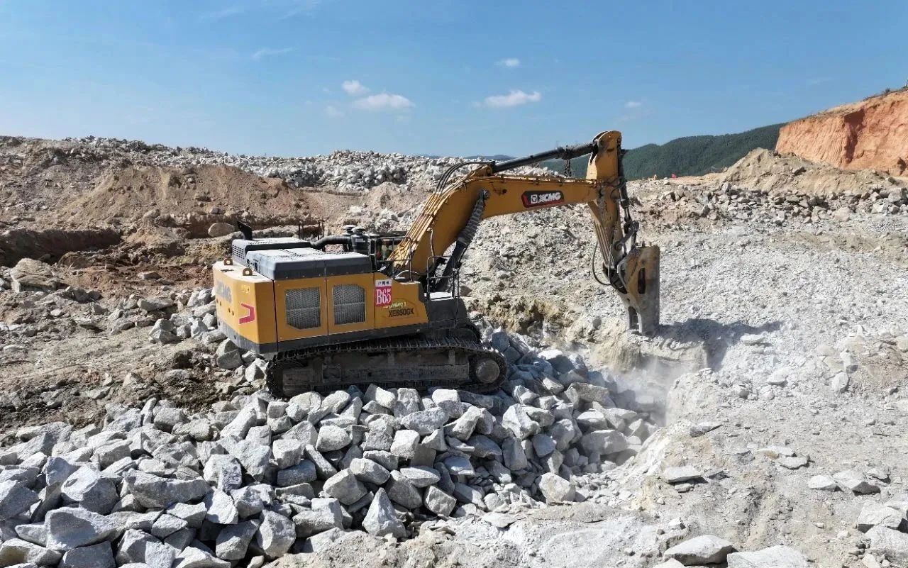 联袂出击！emc易倍中大挖奏响新能源产业发展新序曲