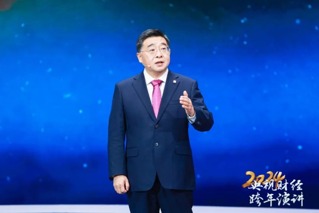 央视跨年演讲 | 杨东升：以一臂之力造福人类