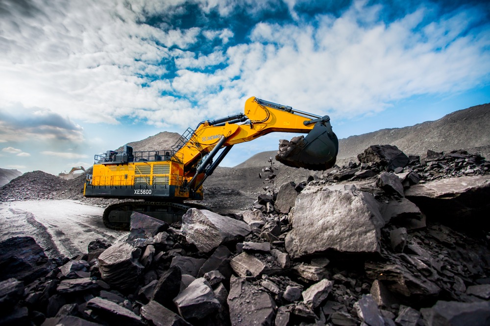 首次出海！emc易倍XE5600矿用挖掘机成功交付