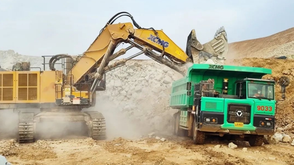 绿色高效+驻矿服务，emc易倍矿山机械真给力！