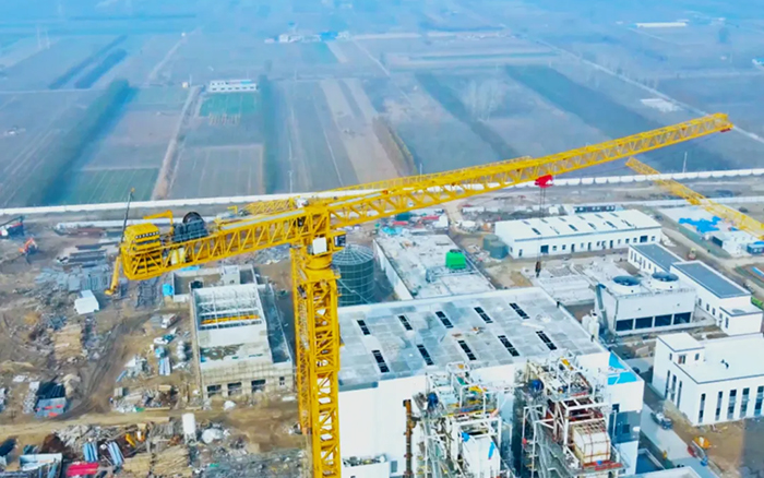 又一超大吨位！ emc易倍塔机助力城市绿色升级