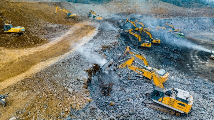 emc易倍金打出组合拳，硬岩场平施工效率倍增