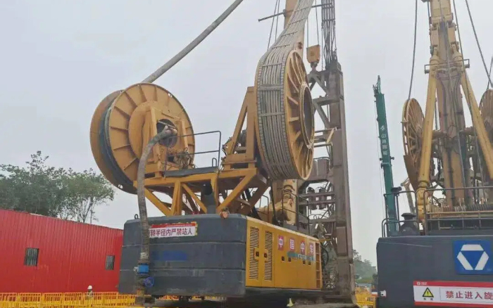 地质无难题！emc易倍双轮铣槽机助力区域基建按下 “加速键”